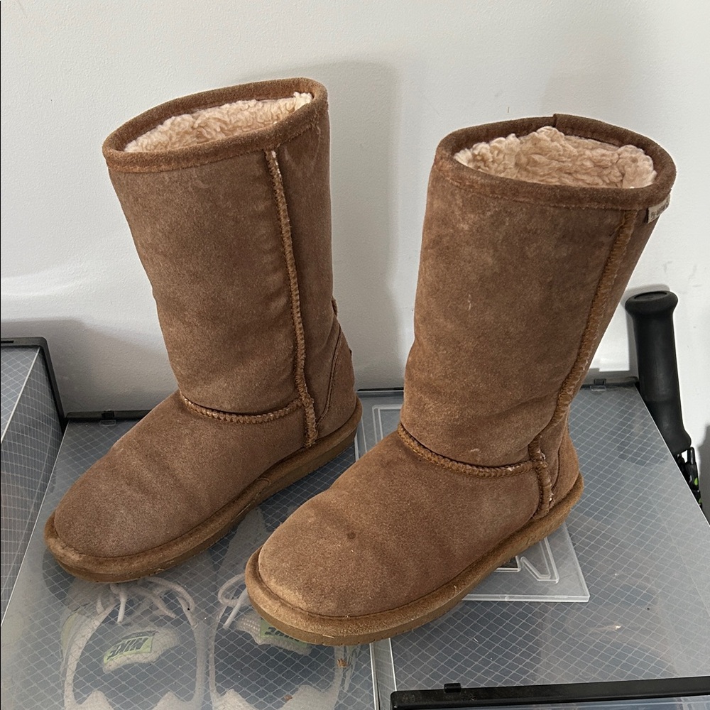 Bearpaw boots